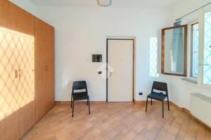NEGOZIO A CODOGNO