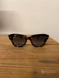 Occhiali Ray-Ban RB2186 State Street