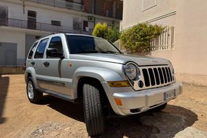 Jeep Cherokee 2.8 CRD Limited
