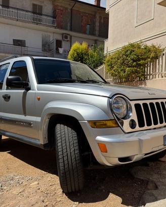 Jeep Cherokee 2.8 CRD Limited