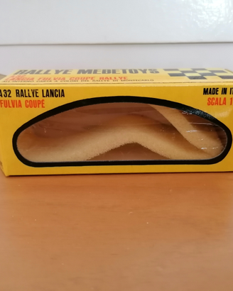 Mebetoys Lancia Fulvia no Politoys Dinky corgi