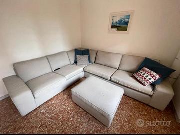 Divano angolare  Ikea modello KIVIK + pouf