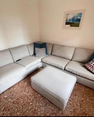 Divano angolare  Ikea modello KIVIK + pouf