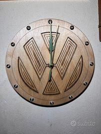 Orologio da parete logo volkswagen