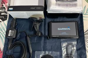 navigatore GARMIN per auto NUVI 1390