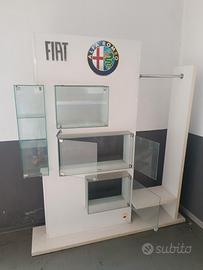 vetrina espositiva Fiat 