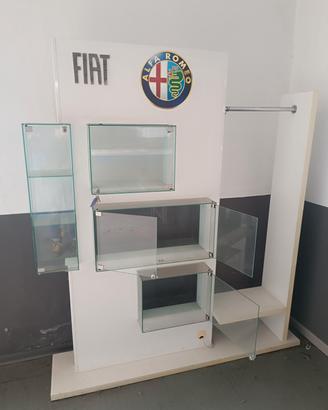vetrina espositiva Fiat 