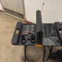 Cassetta con punte frese inserti tutto nuovo