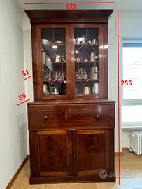 Libreria-credenza vittoriana da restaurare