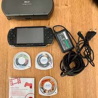 sony psp 1004 con giochi - leggi descrizione