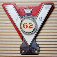 VINTAGE CAR BADGE anni '60