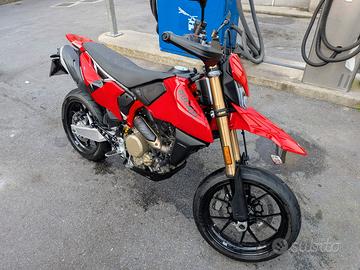 Ducati Hypermotard 698