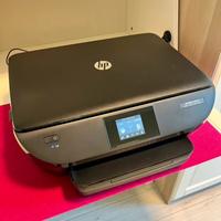 Stampante HP a colori inkjet multifunzione