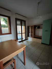 APPARTAMENTINO con GARAGE TERRAZZO GIARDINO