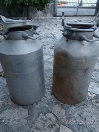 Bidoni per il latte vintage