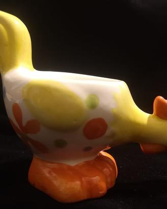 Portauovo a forma di gallina