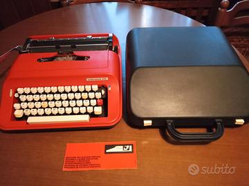 macchina da scrivere olivetti portatile