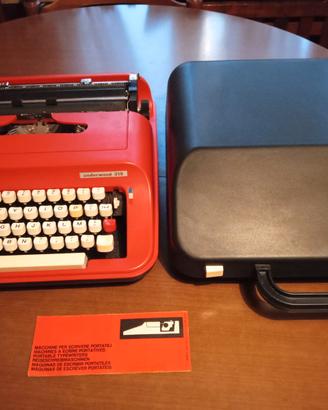 macchina da scrivere olivetti portatile