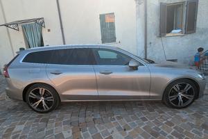 VOLVO V60 D4 INSCRIPTION 