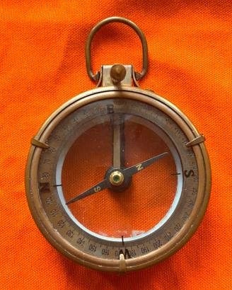 Bussola lettura vintage 1905 in ottone