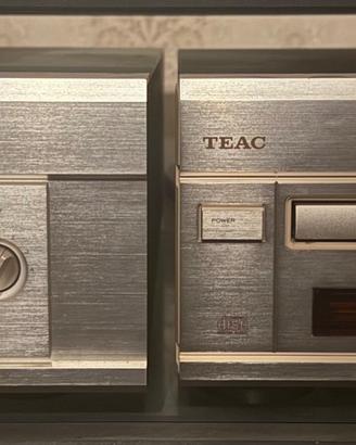 Lettore CD e convertitore Teac d700