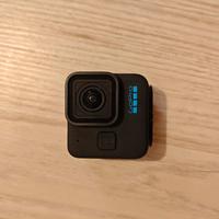 GoPro Hero 11 mini black con accessori