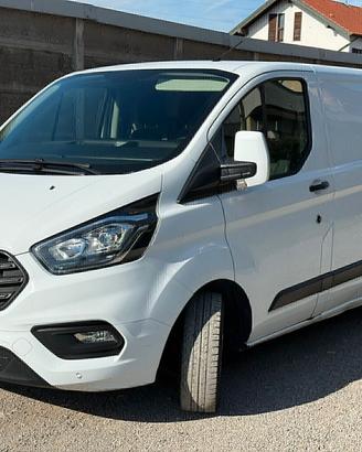 Ford Transit Custom 2.0 TDCi 130 Passo Lungo E 6D