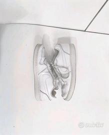 Scarpe Nike Ebernon Low unisex, un classico intram