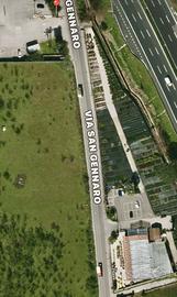 Ampia area di sosta parcheggio e deposito