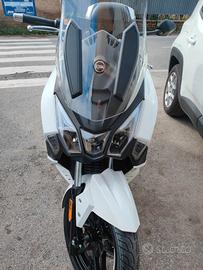 sym joyride 300 E5+