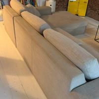 Divano con chaise longue