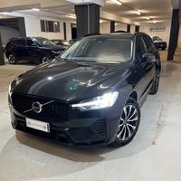 Volvo XC60 B4 (d) AWD automatico Ultimate Dark