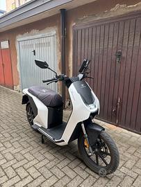 Vmoto F01 Elettrico