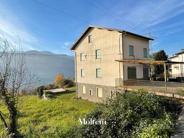 Casa indipendente di 550 m² con più di 5 locali e 