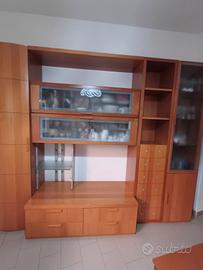 parete soggiorno in ciliegio 