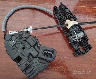 Serratura anteriore dx o sx e mascherine Golf 6