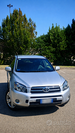 TOYOTA RAV4!