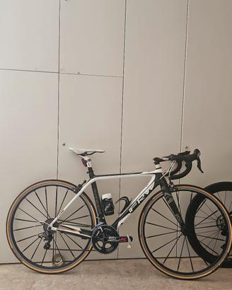 bici da corsa fullcarbon Tg S