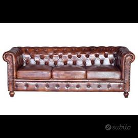 Divano Chesterfield