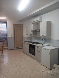 Monolocale arredato, nuova costruzione