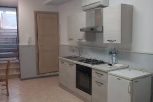 Monolocale arredato, nuova costruzione