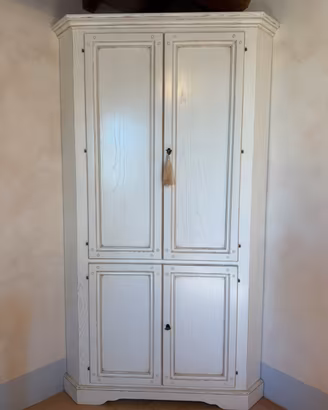 Armadio angoliera Paganelli in castagno massello