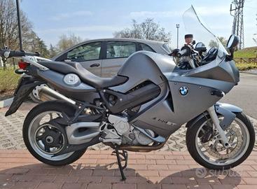 BMW 800 ST