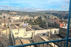 Appartamento centrale e panoramico in via Gattini