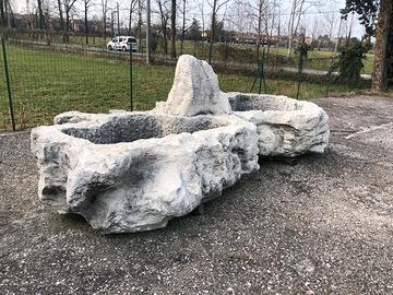 Roccie fioriere fontane pietra