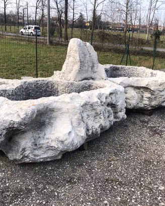 Roccie fioriere fontane pietra