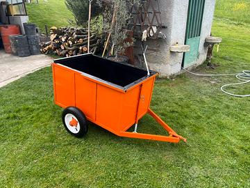 Carrello per trattorino rasaerba
