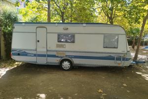 roulotte Fendt saphir 6 posti letto 