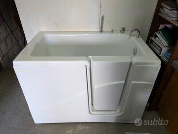 vasca da bagno con sportello 