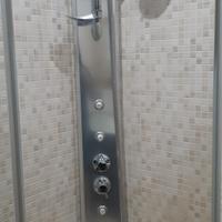 doccia con idromassaggio